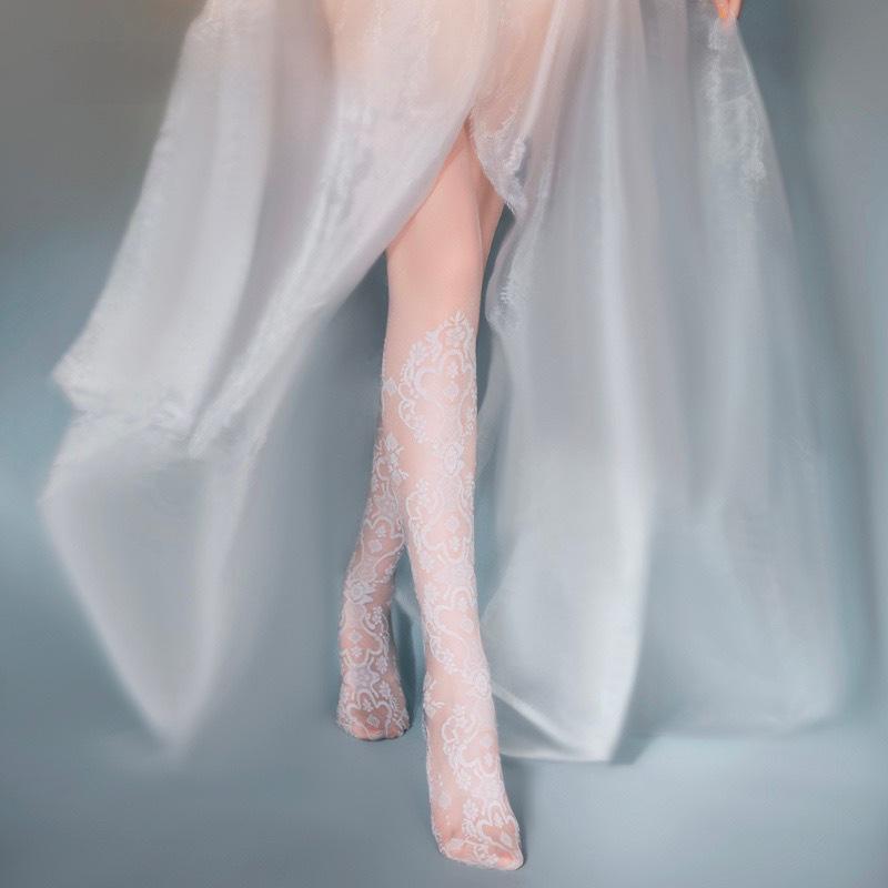 Venus Floral Openwork Jacquard White Pantyhose: Elegant, Sexy Women's Fashion Stockings