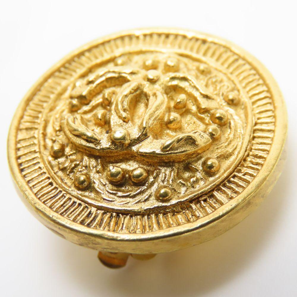 Used CHANEL Earring COCO Mark metal 18.4g gold plating