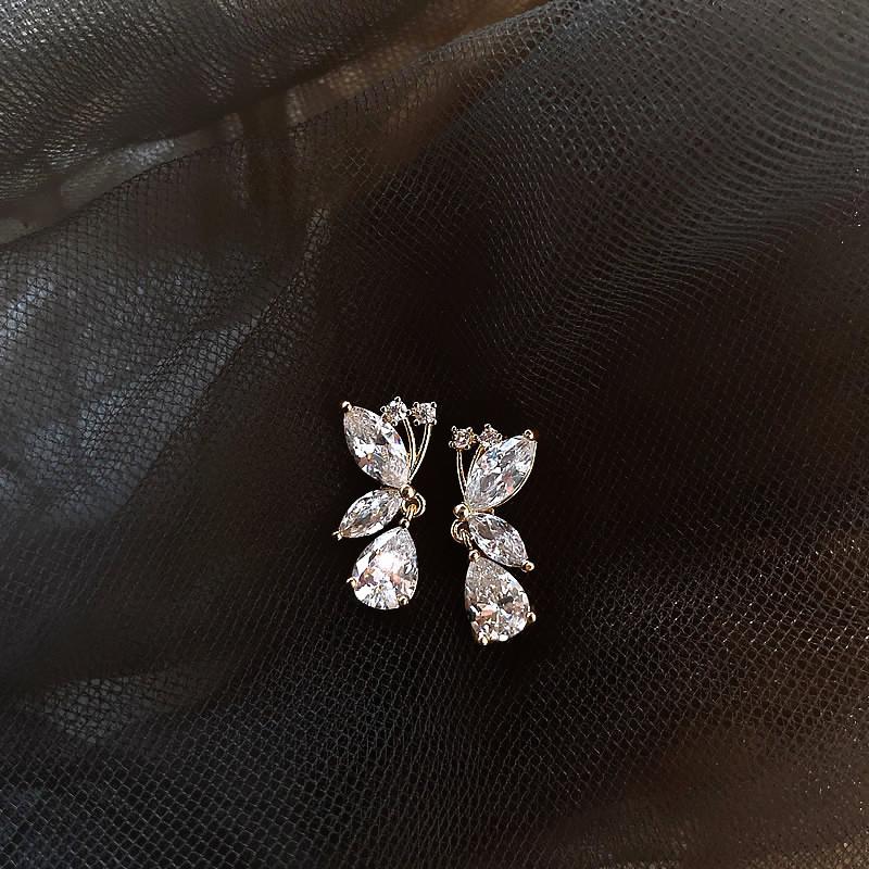 Korean Fashion Waterdrop Butterfly Flower Earrings New High End Versatile Earrings for Women