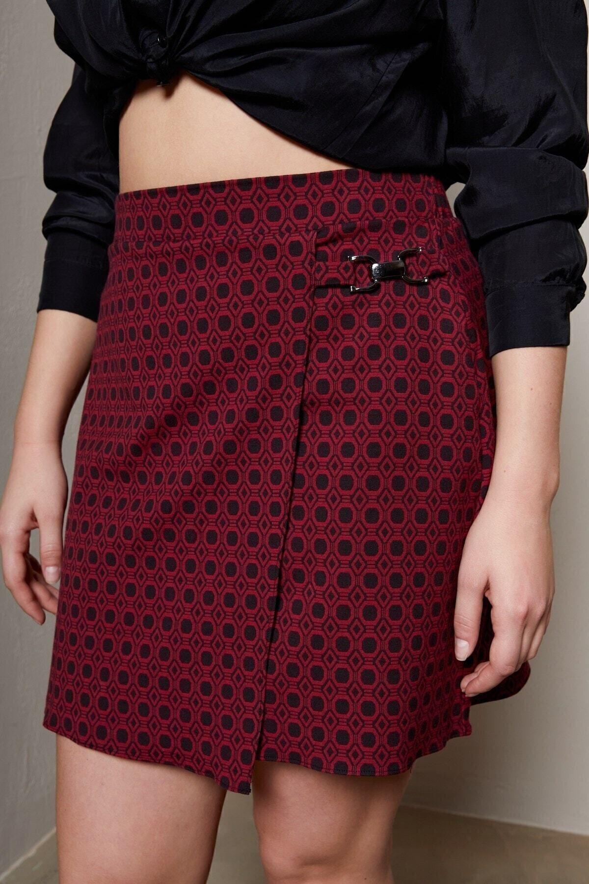 

Women s Style Big Size Skirt Burgundy Patterned Buckle Skirt