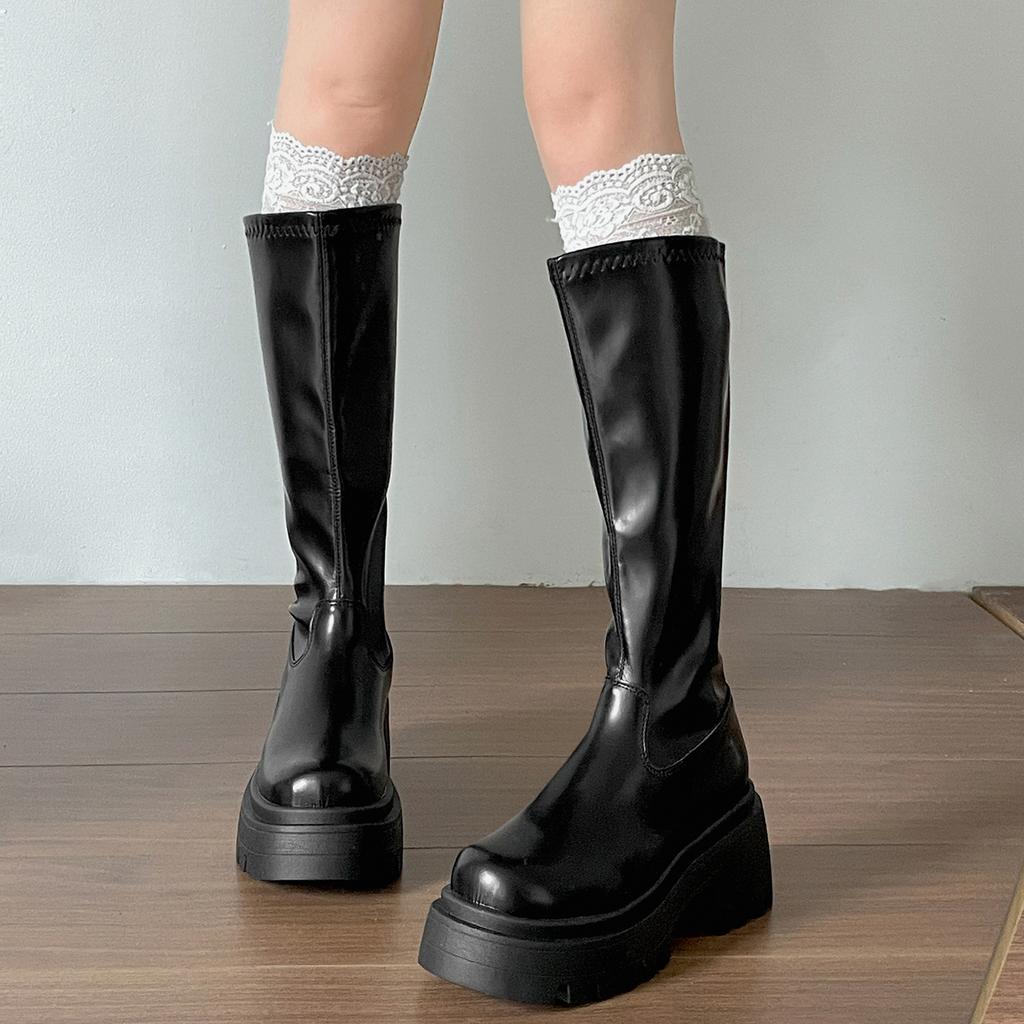 Retro czarne brytyjskie buty na platformie damskie buty 2025 nowe jesienne wysokiej klasy wysokie smukłe buty jeździeckie