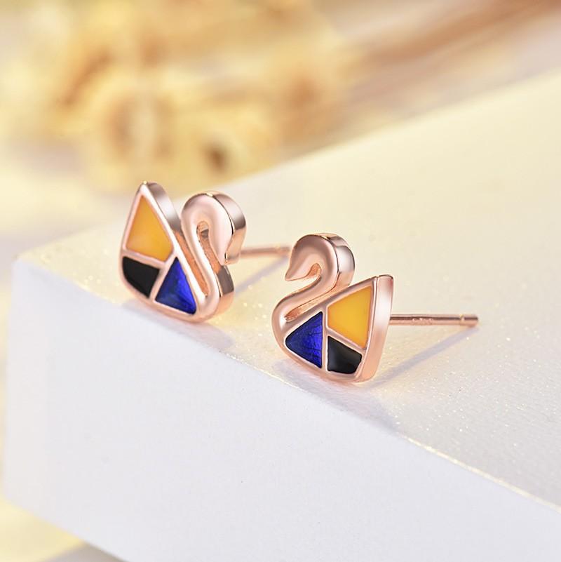 

Эмаль капает масло лебедь серьги стерлингового серебра иглы мода темперамент серьги серьги