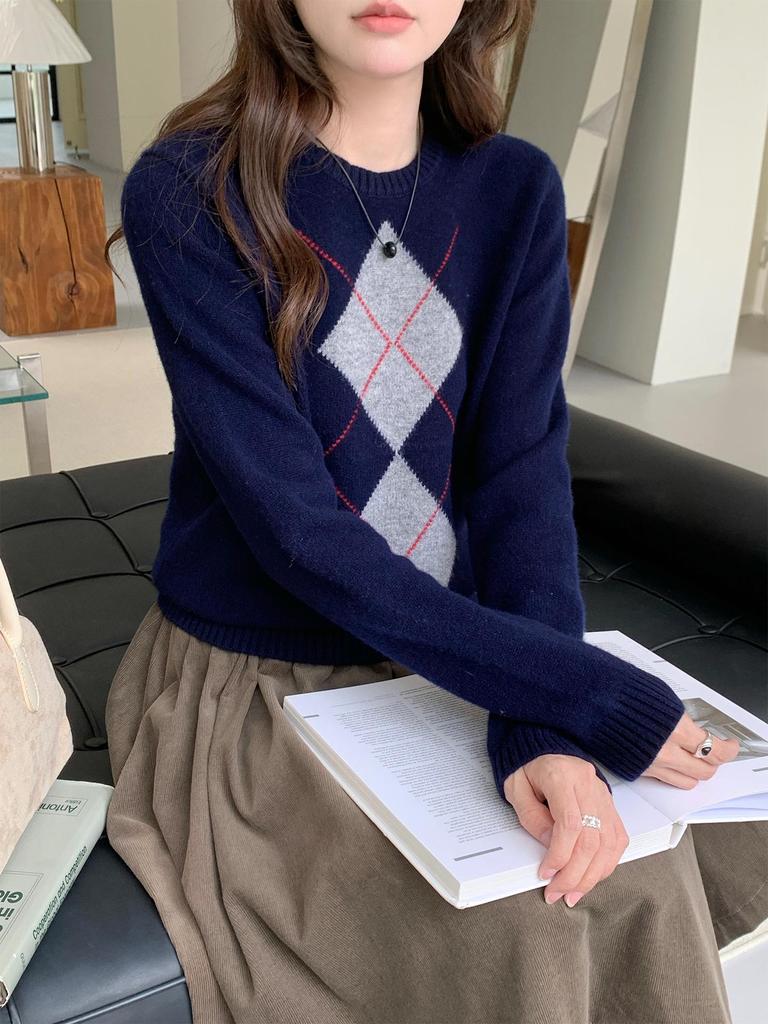 Women's Retro Diamond Pattern Wool Knit Sweater: Autumn/Winter Round Neck, Loose Fit, Slimming, Thickened Top