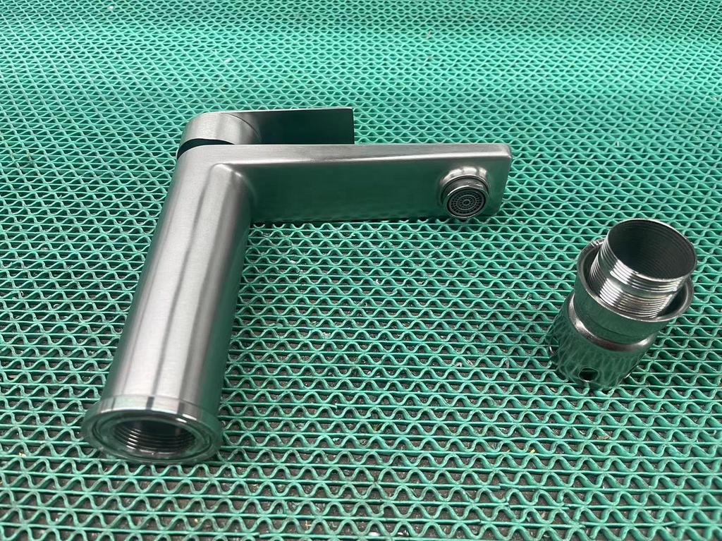 Factory Price Single Hole Basin Mixer Faucet One Handle Stainless Steel Basin Faucet for Bathroom Sink
