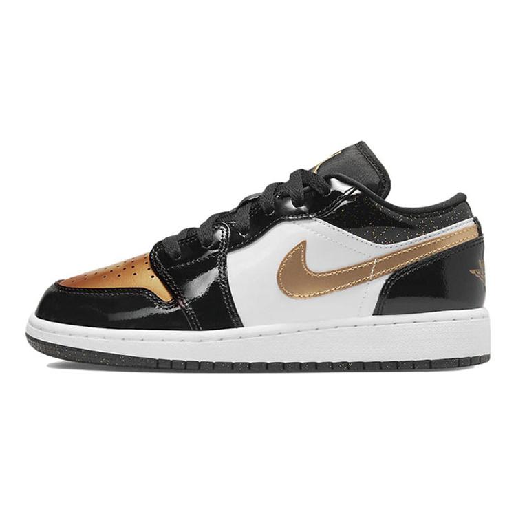 

Кроссовки Jordan 1 Low SE Gold Toe (GS)(DR6970-071) 38.5