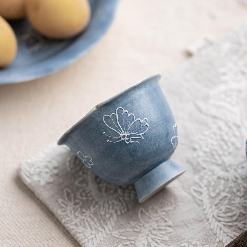 

Hand Painted Ceramic Flower Tea Cup with 3D Butterfly High Foot Blue Porcelain Tea Set for Personal Use 200ml