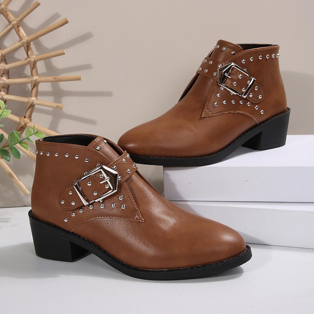 

2025 Весна и осень Большие размеры заклепки короткие женские ботинки челси с острым толстым каблуком и пряжкой на ремне 43 коричневый