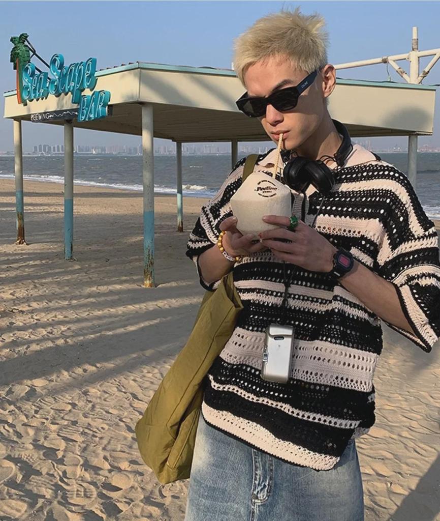 Unisex Retro Striped Knit Sweater: Loose Lapel Casual Top for Spring & Summer