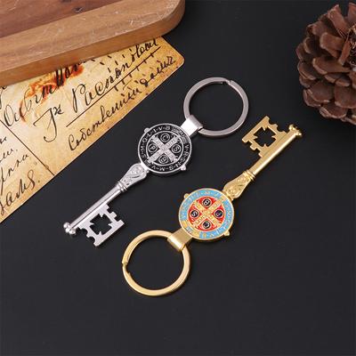 Llavero religioso de San Benito hecho a mano para hombres y mujeres, accesorios de cadena con forma de llave