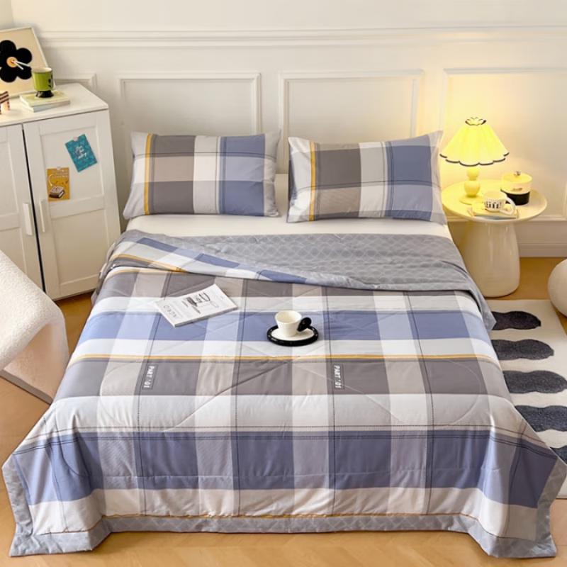 

Grace Jienboge All-Season Corn Fiber Quilt