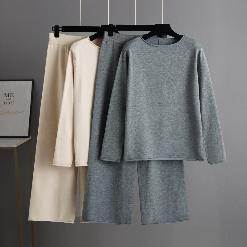 

Трикотажный брючный костюм с широкими штанинами OneSize чёрный