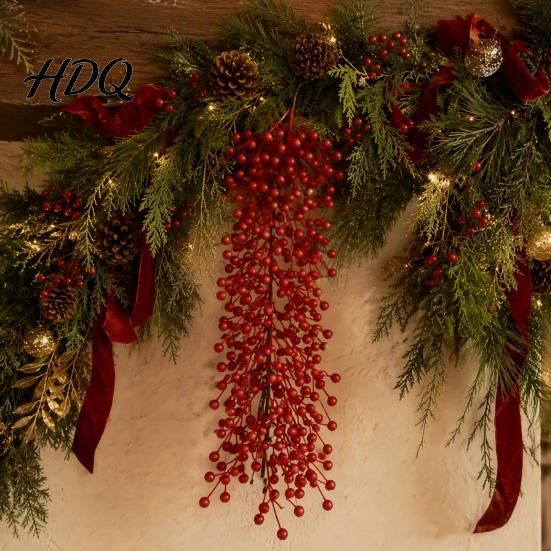 Realistic Plastic Berry Hanging Artificial Red Swag Branch Christmas Rustic Style Wall Wedding Background Floral Decor Hangings Seasonal Waterfall