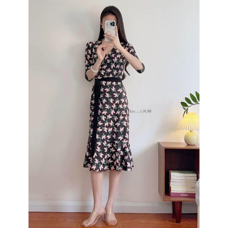 

D s 25-Year Summer New V-neck Butterfly Print Cinched Tie Slim-Fit Floral Dress Tea Break French Dress The same model (pink butterfly flower) S