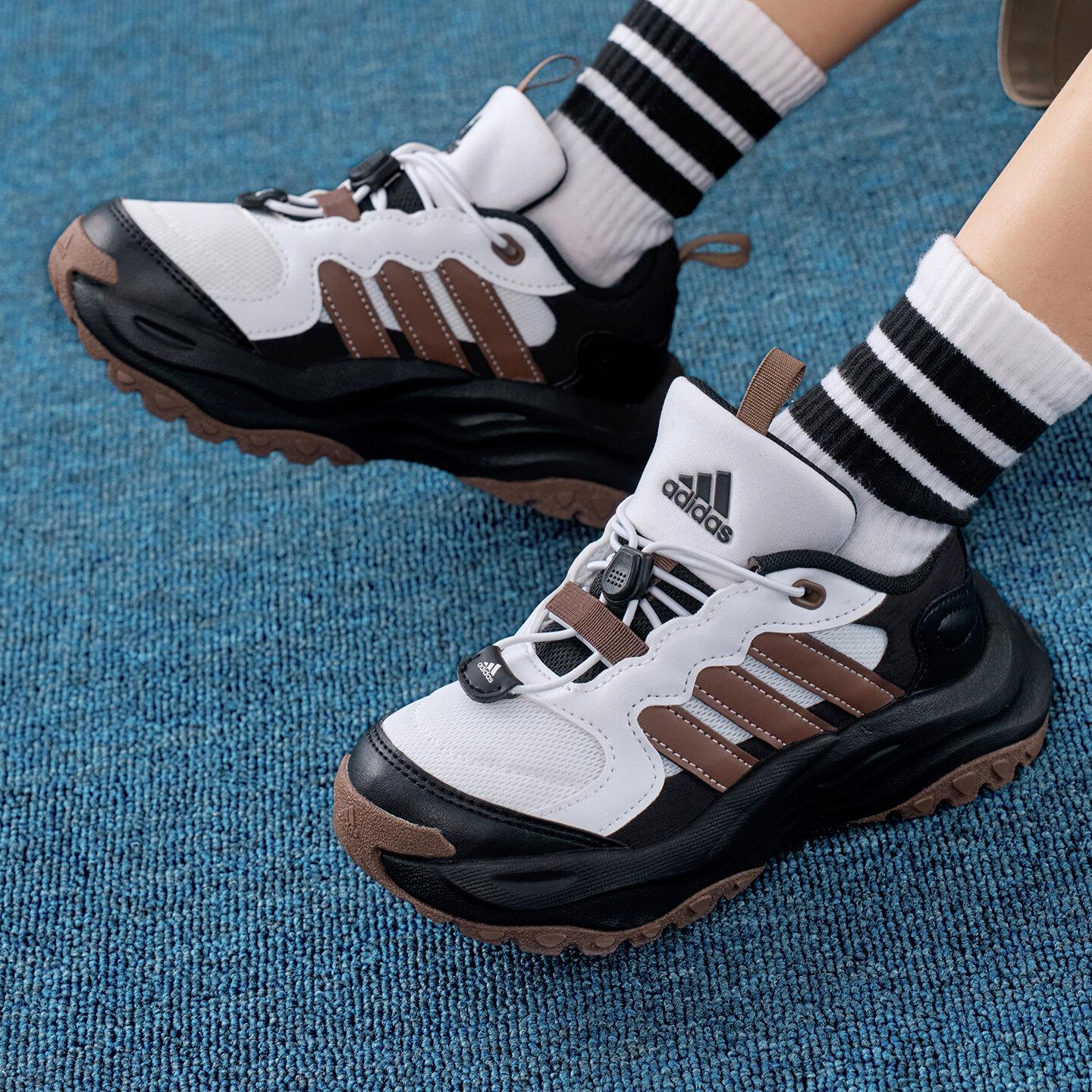 Adidas Maxxwavy Slip Resistant Cushioning Low top Casual Shoes Black W 28