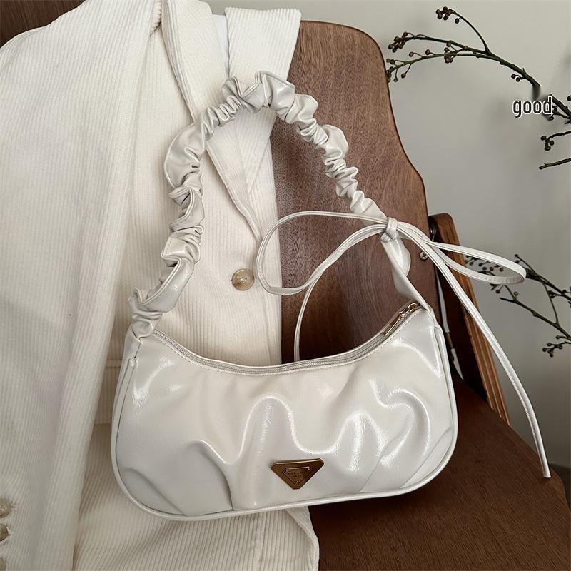 

Trendy Korean-Style Pleated Women s Shoulder Bag - Spring/Summer 2025 Collection
