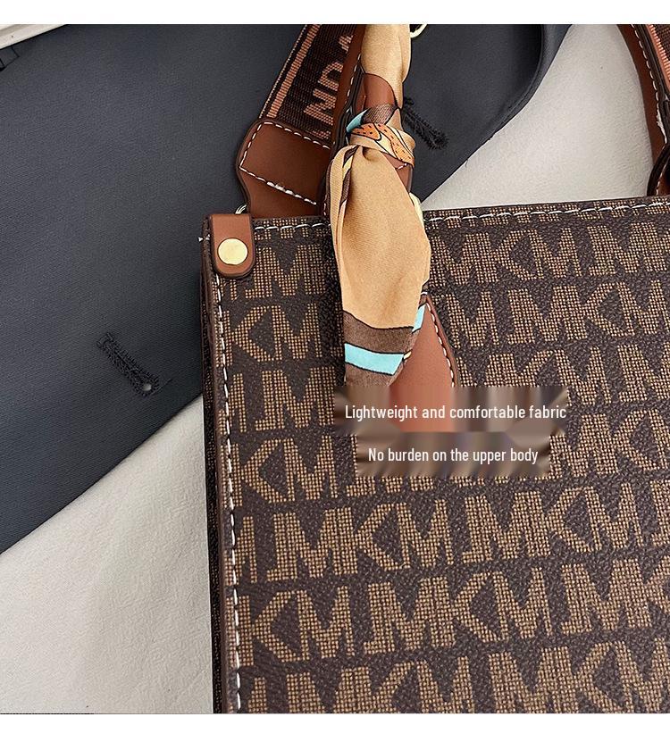 2025 Women's Retro Letter Print Large Capacity Tote Handbag