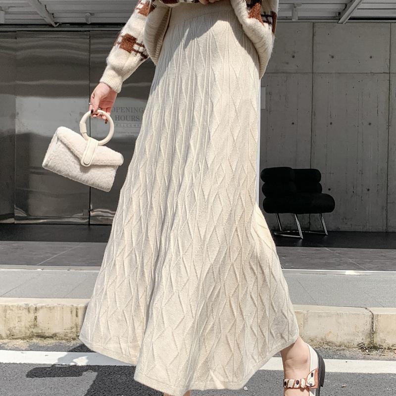

Lingplaid Knitted Half Skirt for Women with a Drooping Feeling and a Long A-line High Waisted Slim Woolen Skirt One Size білий