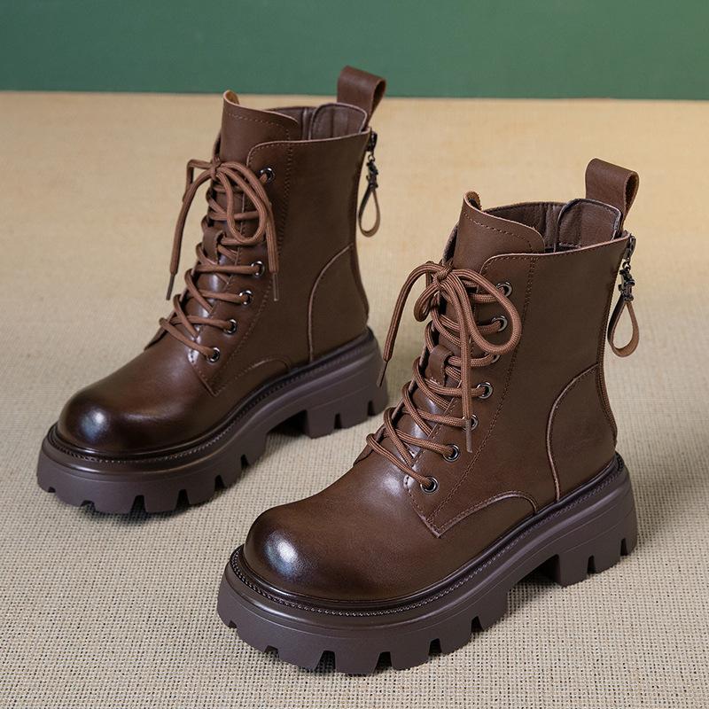 Autumn and winter new Martin boots solid color thick-soled British style small man heightening boots show small feet fashionable versatile short boots