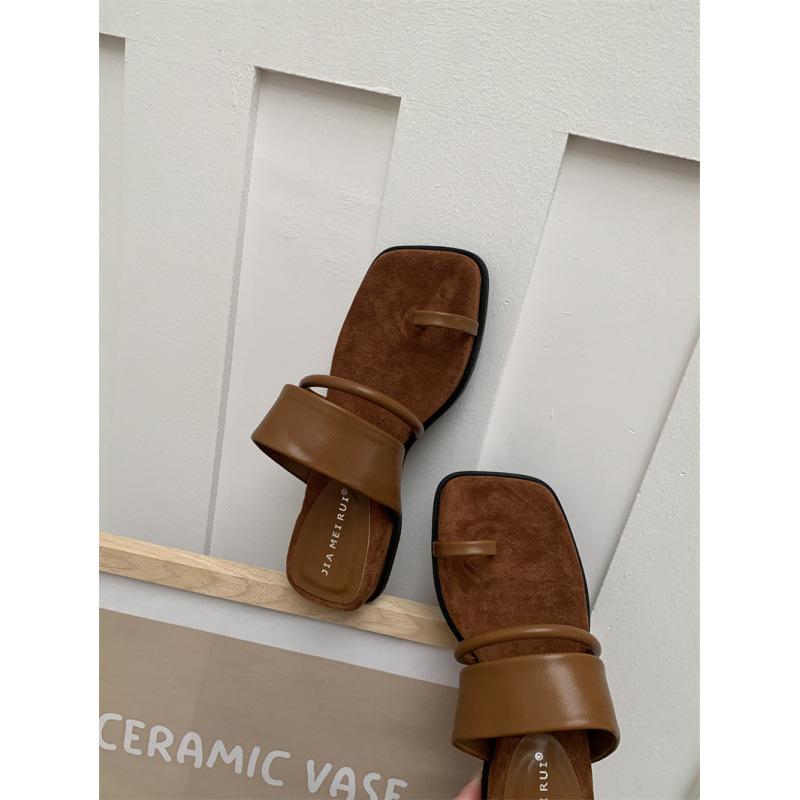 

Retro style square head suede thick bottom cover toe slippers women s new summer wear color matching beach sandals 39 коричневый