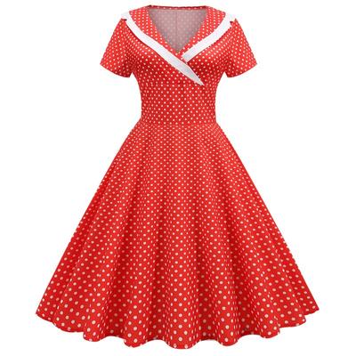 Women's Retro Dress V-neck Short-sleeved Polka Dot Big Swing Skirt Starts with One Piece.