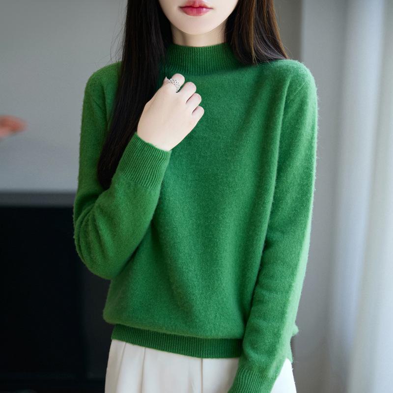 Women's Seamless Knit Base Layer Pullover - Autumn/Winter 2025, Half-High Neck, Long Sleeve, Versatile & Trendy Sweater.