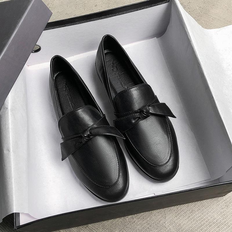 

Маленькие кожаные туфли женский стиль новые мягкие подошвы туфли Doudou плоские одинарные туфли большой размер 41-43 34 чёрный