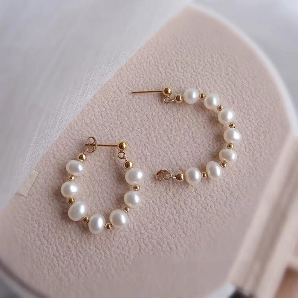 Simple and Beautiful Style Natural Freshwater Pearl Stud Earrings, Earclips, Small Earrings, Super Fairy Temperament Women's 925 Silver Needles