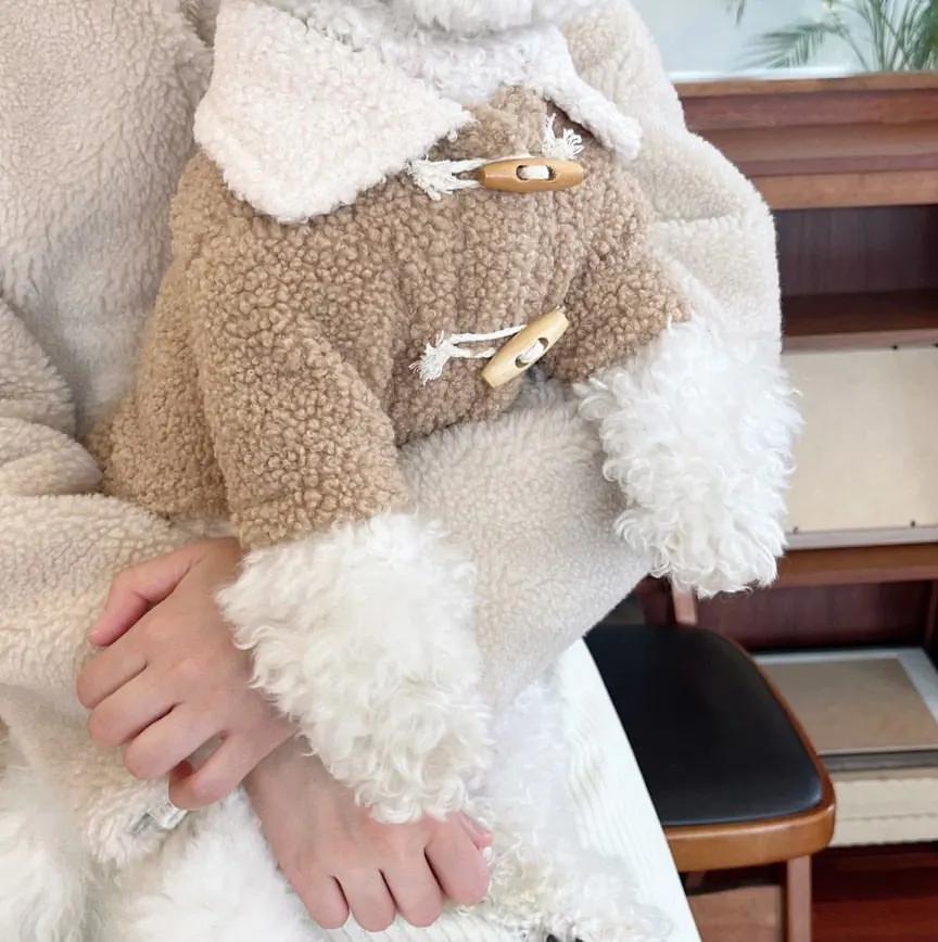 

Осенне-зимнее утолщенное теплое пальто для собак и кошек с пряжкой Shake Fleece Coat Teddy Yorkshire Small Puppy Dog Dog Horn Buckle Coat Clothes M