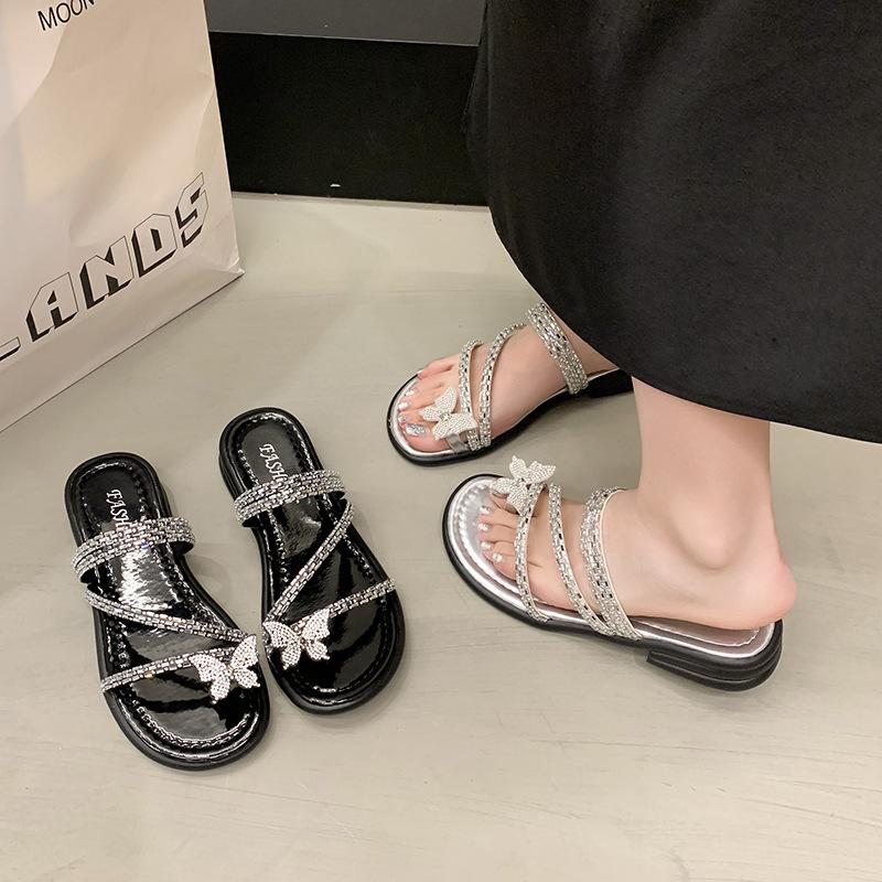 Beautiful Silver Cool Slippers Women's Summer Wear 2025 New Flat-bottomed Rhinestone Butterfly Cover Toe Two Wear Beach Slippers