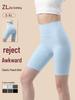 Partea inferioară (Îmbrăcăminte damă) – Pantaloni scurţi