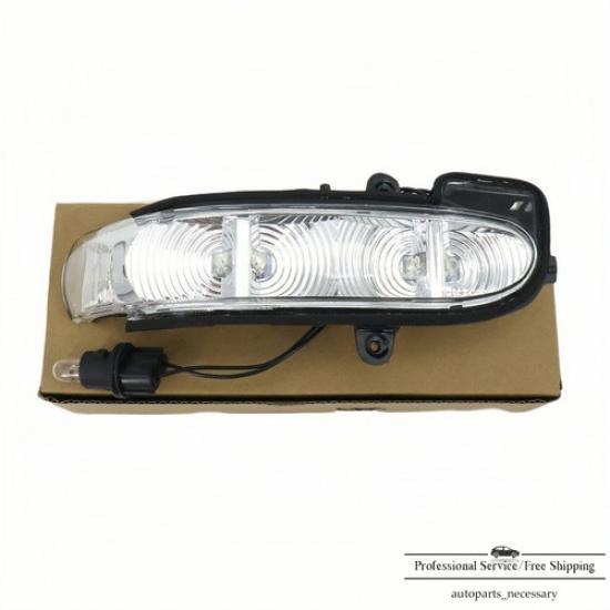 

2038201321 Left Side Mirror Turn Signal Light For Mercedes W211 E320 E350 G500