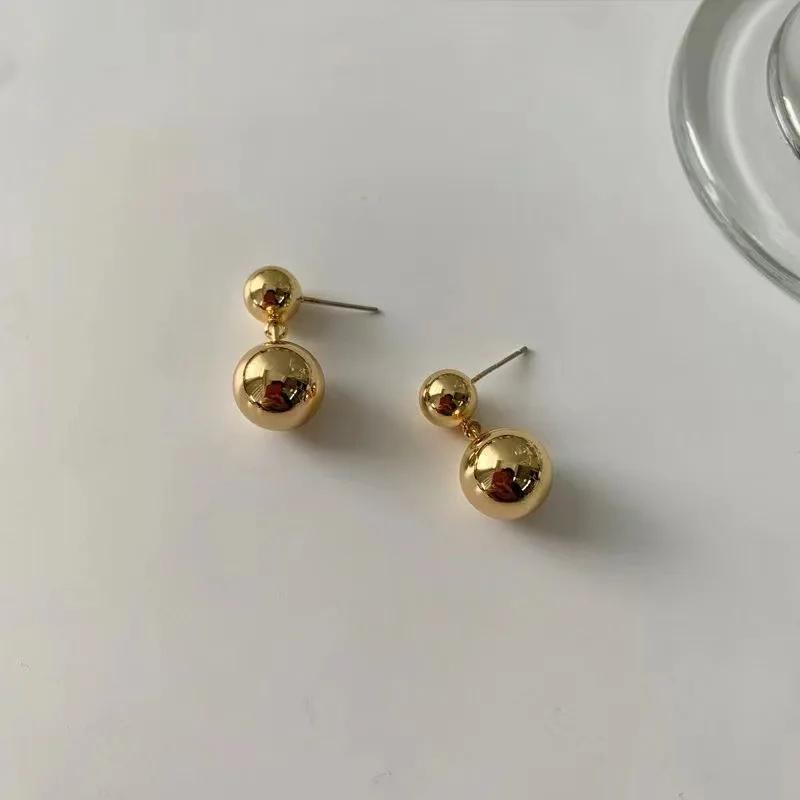 Cold Style Metal Double Ball Earrings, Niche High-End Spherical Earrings, Women'S Simple And Versatile Design Earrings