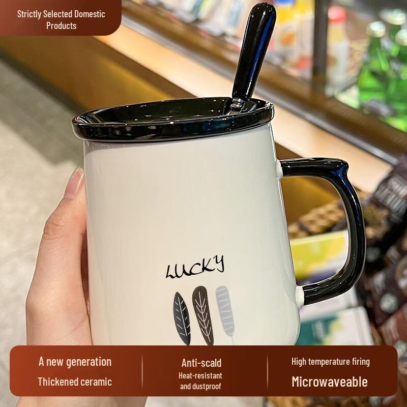 Niedliche Delfin-Keramiktasse mit Deckel und Löffel