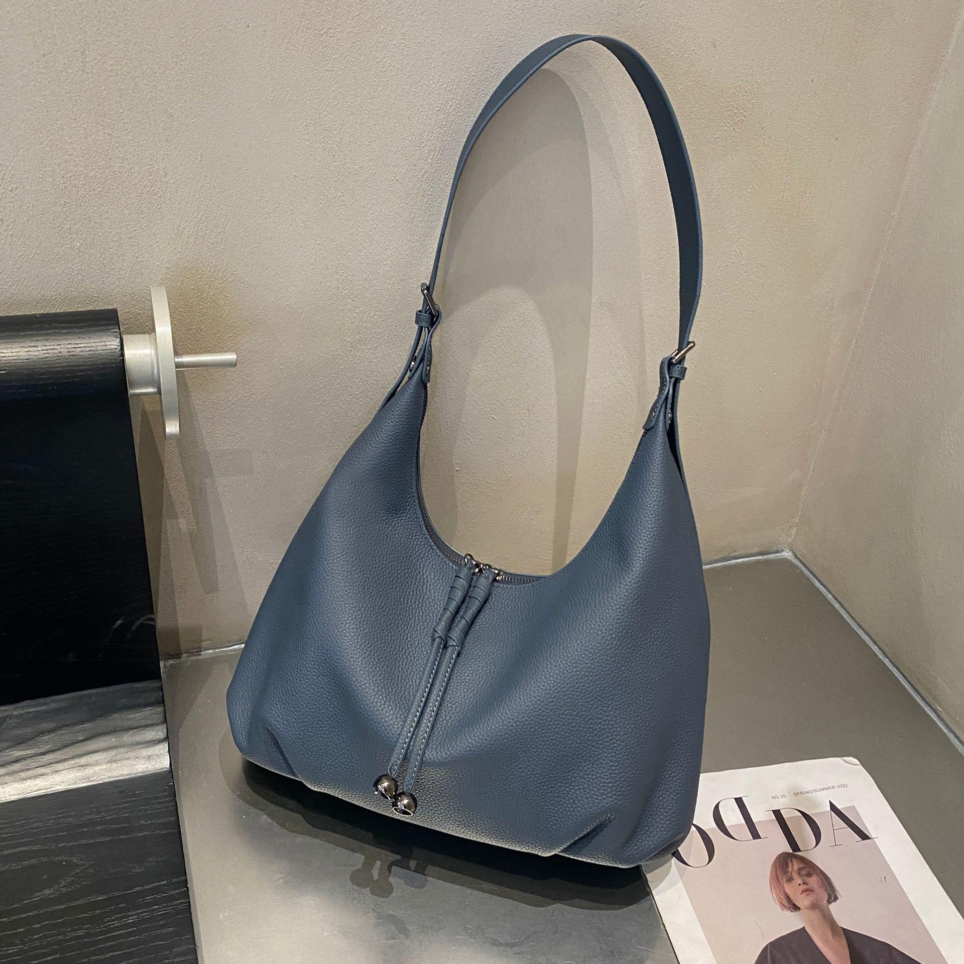 

Women s Genuine Leather Crossbody Bag - Elegant Shoulder Handbag with European Style, Versatile Tote for Office & Casual Wear 32 x 12 x 23 cm синий