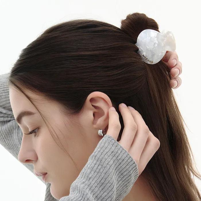 Shell Point Hair Claw Clip White HL6H64601WTXXX