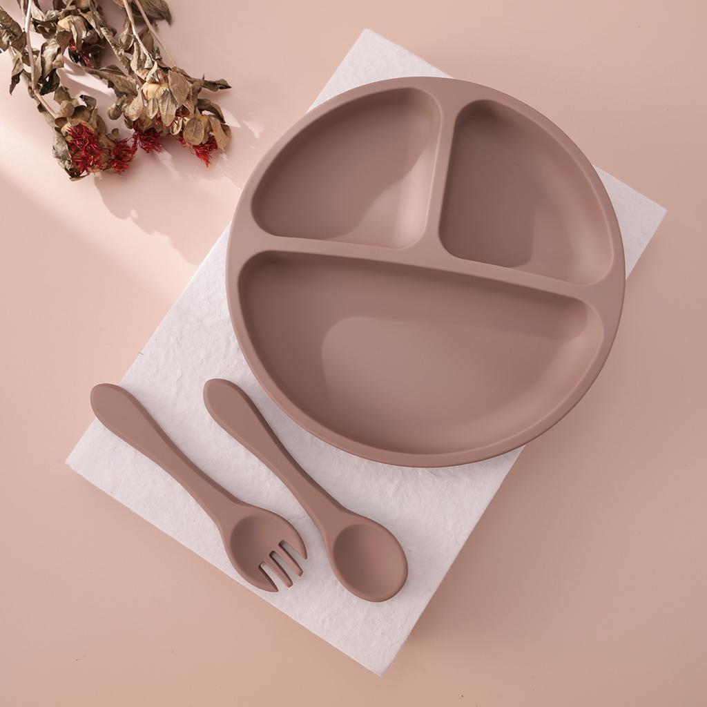 Color Kids 3PCS Silicone Baby Feeding Set Suction Plate Wooden Spoon Fork BPA Free Training Tableware Dish Bowl Gift Set