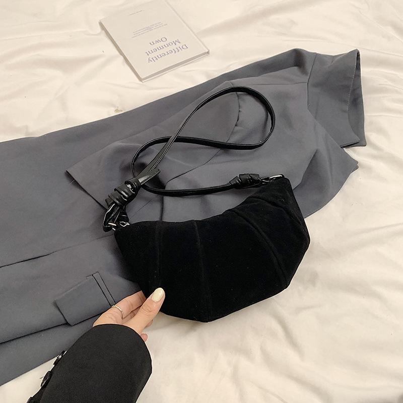 Осенне-зимняя высококачественная ретро-сумка с контрастными вставками, матовая, маленькая, женская, новая сумка-круассан, универсальная сумка-почтальон, сумка-пельмень