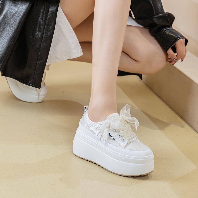 

Весна 2025 новый цвет туфли-маффины платформа все-в-одном новые китайские одинарные туфли женские лента маленькие белые туфли женские увеличение роста 39 бежевый