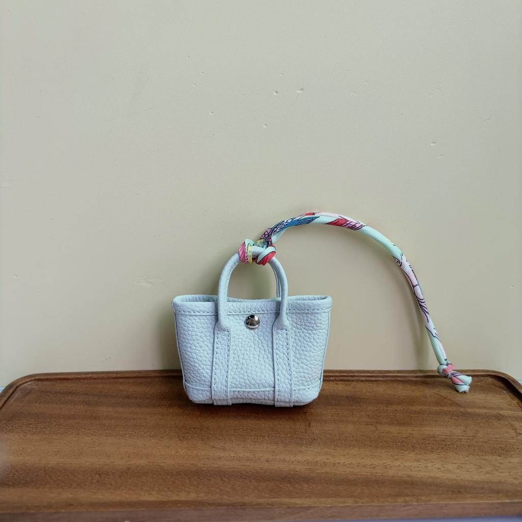New leather garden small bag 2025 trendy mini garden bag foreign gas bag pendant creative car pendant