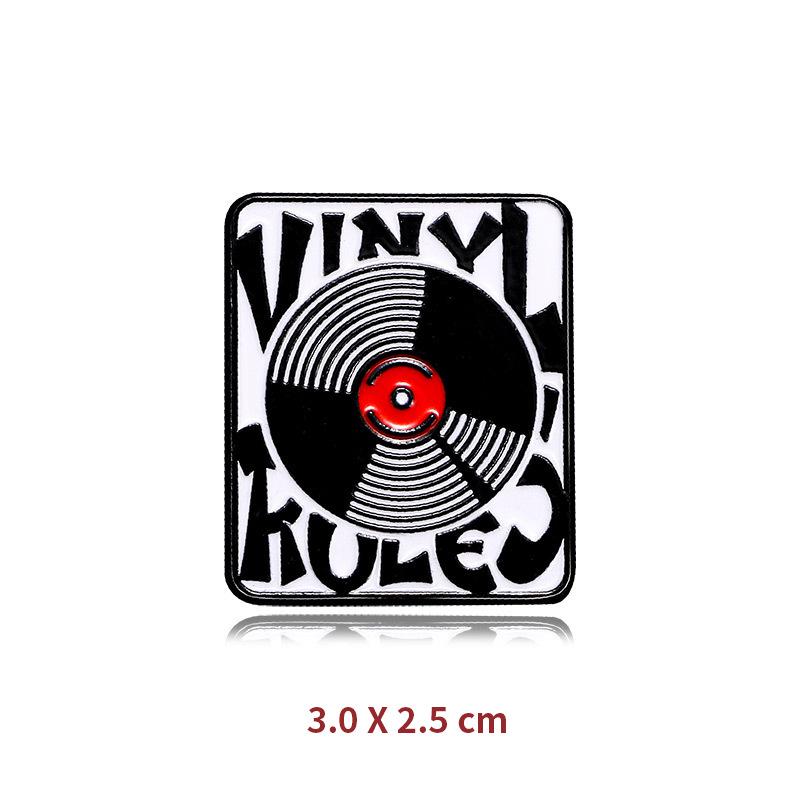 

Ретро Виниловая Брошь - Рок Значок Аксессуар для Рюкзака