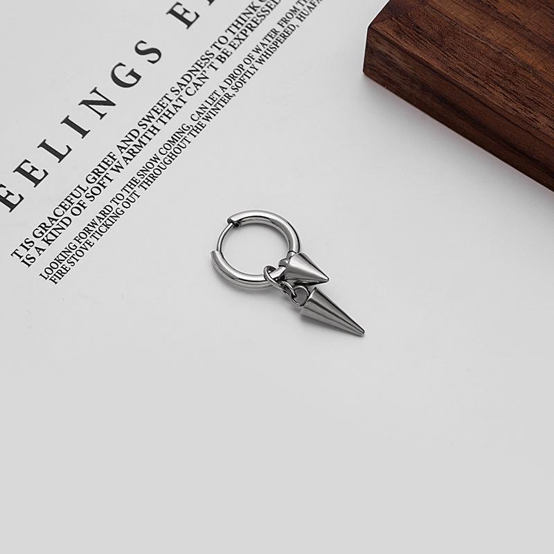 

Корейские серьги-кисточки из нержавеющей стали с заклепками в форме конуса и перьев