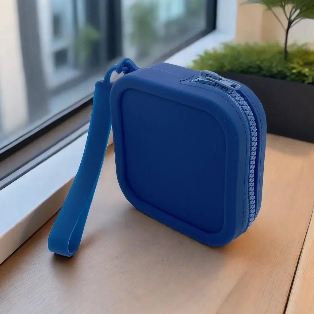 

New Small Waterproof Silicone Makeup Organizer Bag Zipper Tote Earphone Lipstick Pouch for Unisex Handbag Makeup Bag