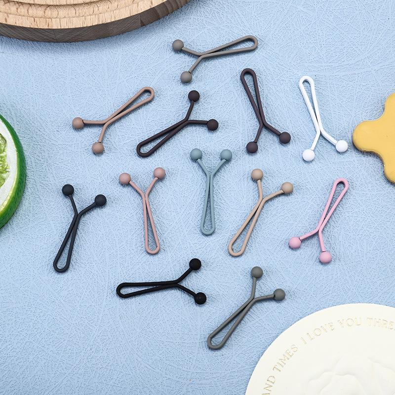 Magnetic Buckle Necklace and Scarf Clip for Belt and Pants Fixation