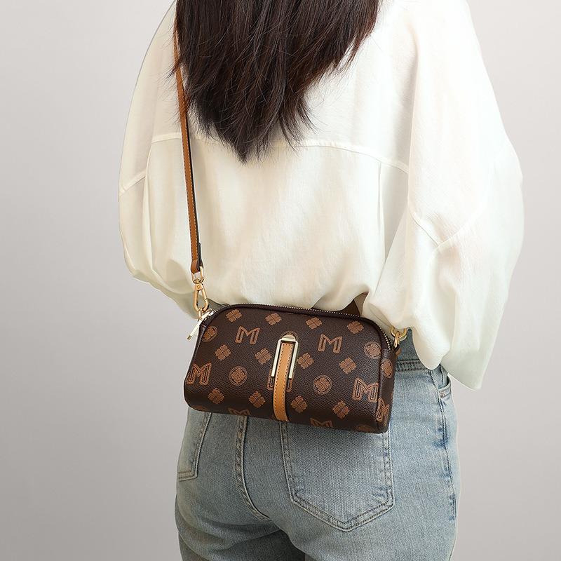 Mobile phone bag women's autumn and winter new messenger women's bag versatile light luxury high-end shoulder bag