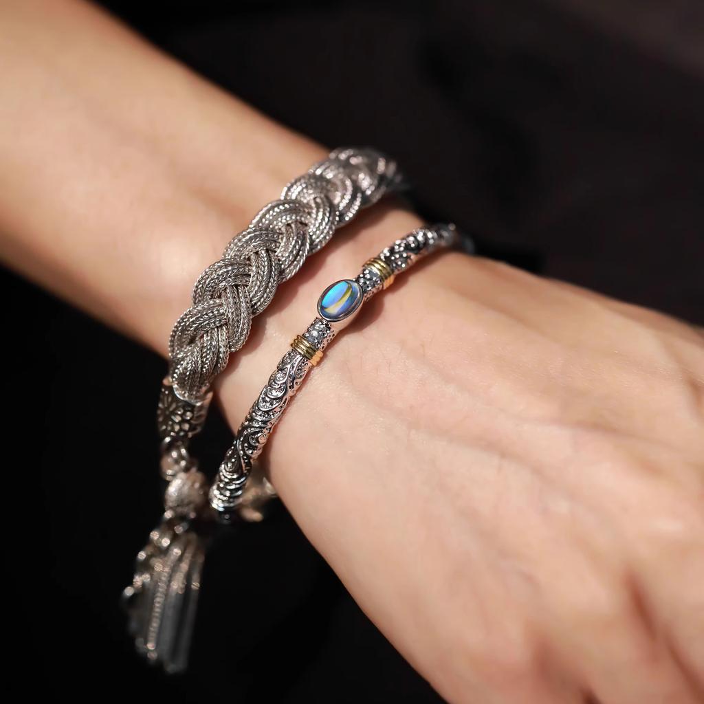 Tang Grass Pattern Moonstone Bracelet Retro Design Gold Hoop Pattern Open Bracelet Unisex