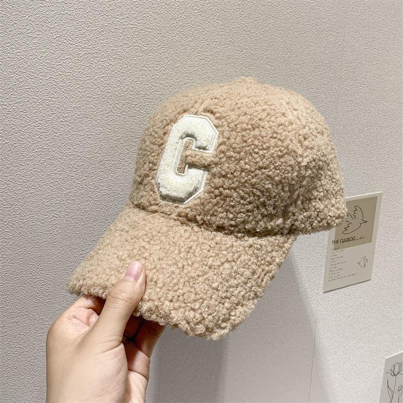 Nouvelle Casquette de Baseball à Lettre C Brodée pour Femmes Automne et Hiver Casquette de Canard Épaissie et Chaude pour Femmes Chapeau Décontracté Style Coréen