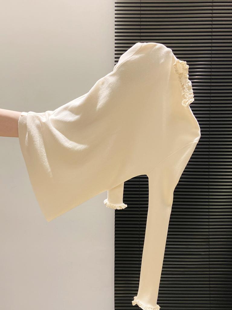 Semi-turtleneck Front Shoulder Long-sleeved Knitted Sweater Women's Autumn and Winter Lace Splicing Bottoming Shirt, Thin and High-end Inner Top