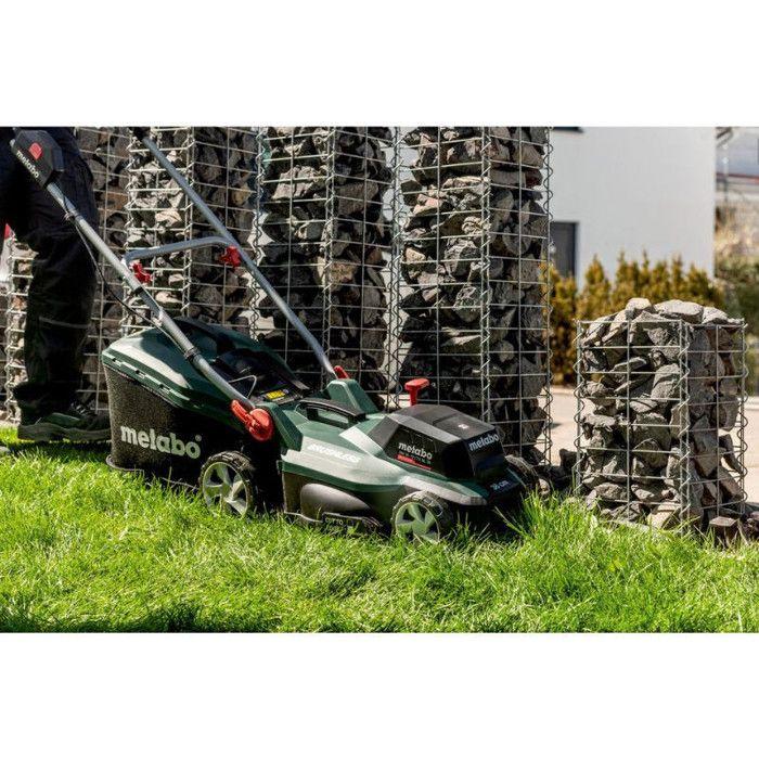 Tondeuse à gazon - METABO - RM 36-18 LTX BL - 36 cm - Batterie intégrée - 350 m²