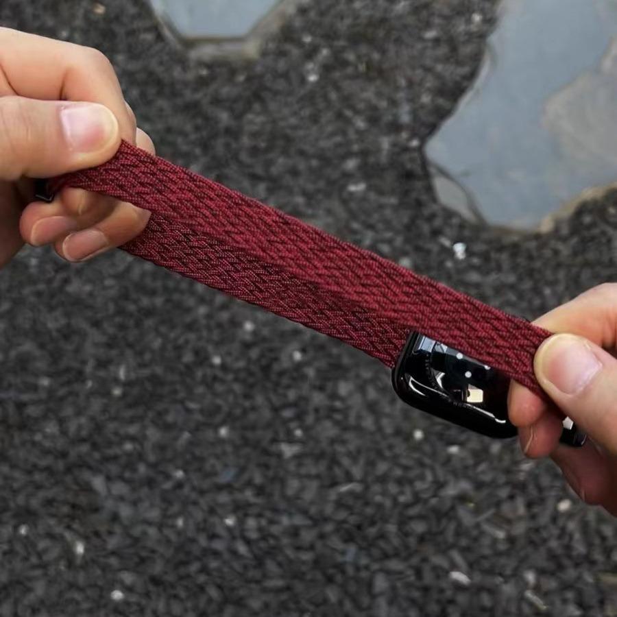 Pletený nylonový magnetický pásek pro Apple Watch (Série 6-10)