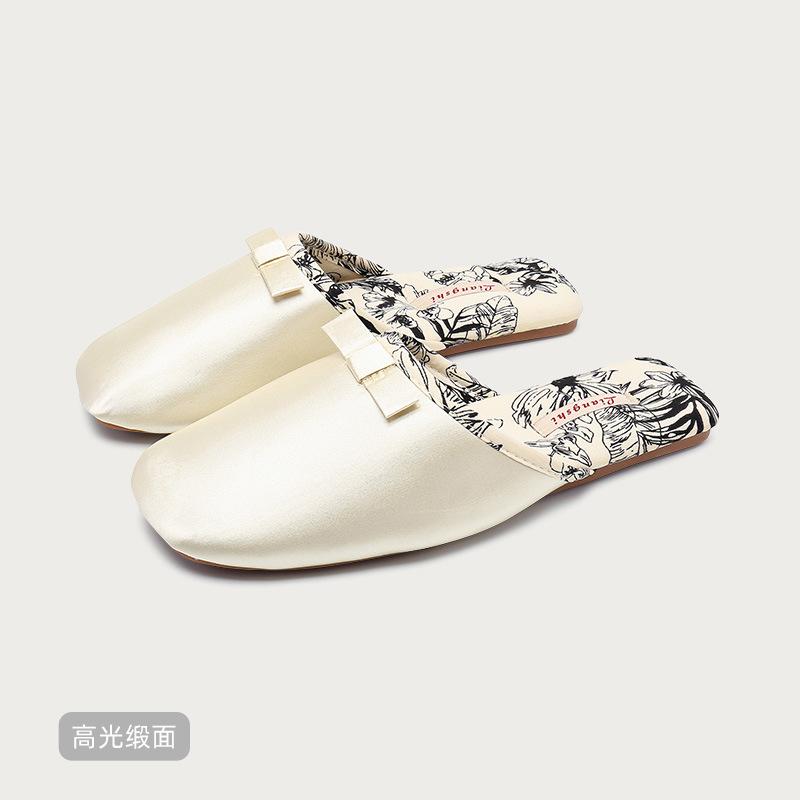 

Модные роскошные шелковые шлепанцы с принтом, женские милые шлепанцы с украшением в виде банта-бабочки, современные шлепанцы, удобные элегантные домашние тапочки 40-41 бежевый